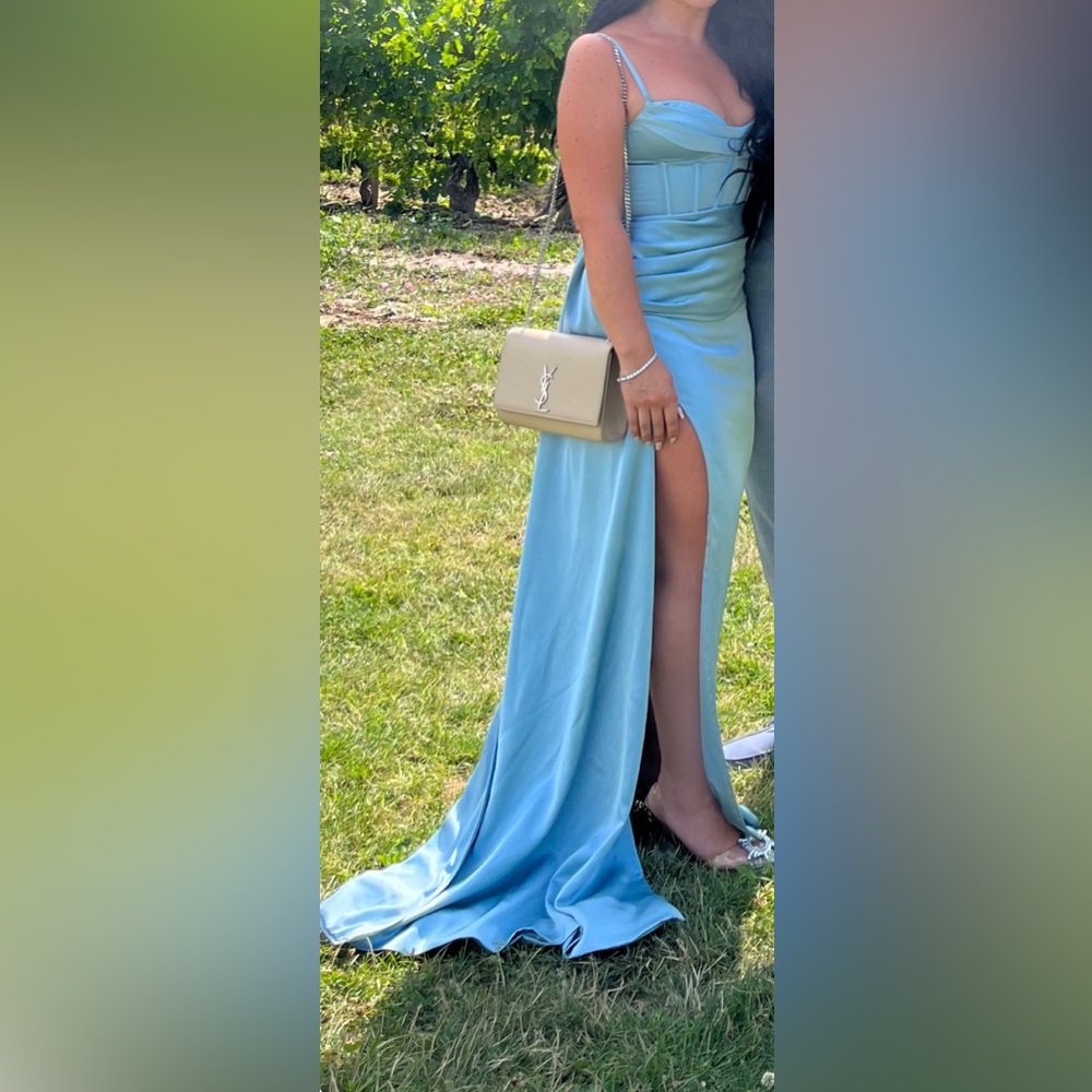 MISS CIRCLE - blue suede dress